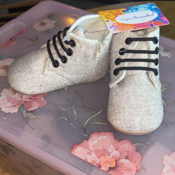 Magic Prewalker Boots - Picture 3 of 9